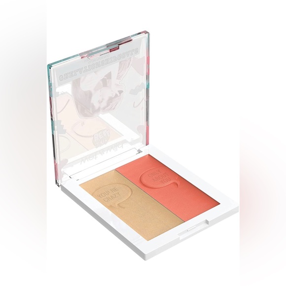 Wet n Wild Saved By The Bell Highlighter | Glow Face Duo | Relationship Goals - Picture 3 of 5